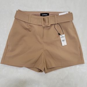 Express - Shorts. Size: 00. Color: Tan